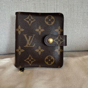 Louis Vuitton Brown Monogram Key Holder